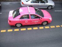 pink-taxi-thailand-800x600.jpg