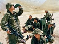 girls_of_israel_army_forces_39.jpg