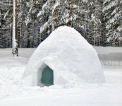 Igloo_outside.jpg