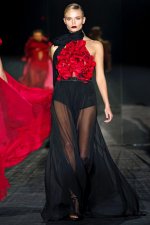 Gucci-Fall-2011-black-red.jpg