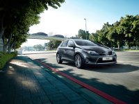 toyota-auris-2014-exterior-tme-001-full_tcm-3020-168917.jpg
