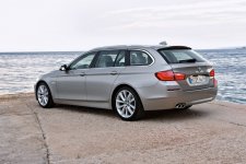 bmw5seriestouringwagon-l-39197bb8a53e6382.jpg