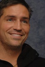 kinopoisk.ru-James-Caviezel-509574.jpg