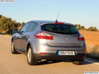 renault_megane_hatchback_4.jpg